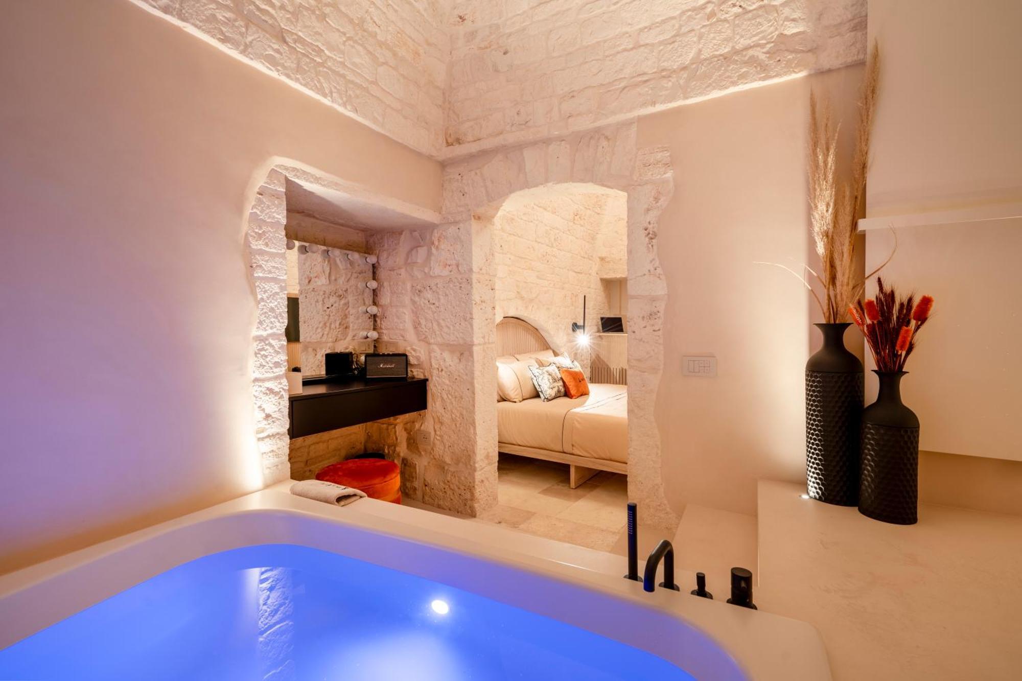Ferienwohnung Naiira Luxury Trullo - Jacuzzi And Patio Alberobello Exterior foto