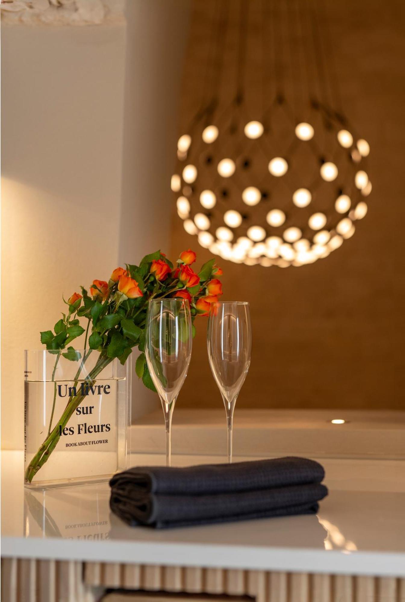 Ferienwohnung Naiira Luxury Trullo - Jacuzzi And Patio Alberobello Exterior foto
